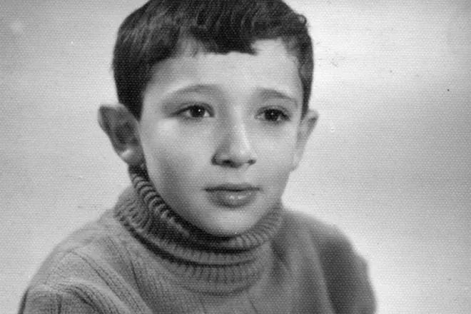 Evgeny Javtan di masa kanak-kanak