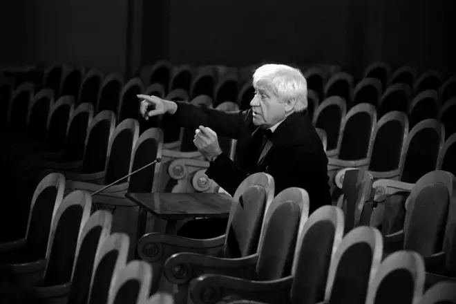 Igor Vladimirov di Rehears