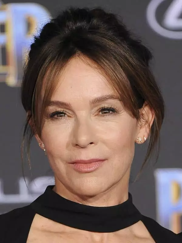 Jennifer Grey - Foto, Biografi, Kehidupan Pribadi, Berita, Film 2021