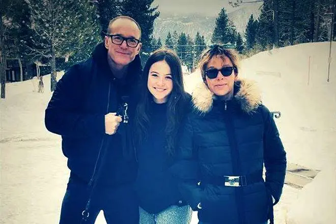 Jennifer Grey vuonna 2019 perheensä kanssa