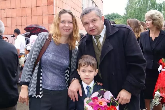 Andrey Zemlyanny und seine Frau und Sohn