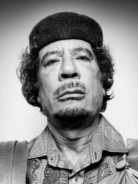 Muammar Gaddafi - Valokuva, elämäkerta, henkilökohtainen elämä, kuolema, Libya