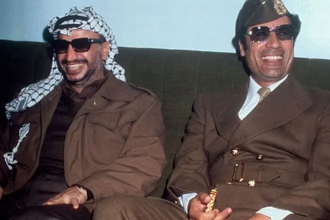Muammar Gaddafi en Yasir Arafat