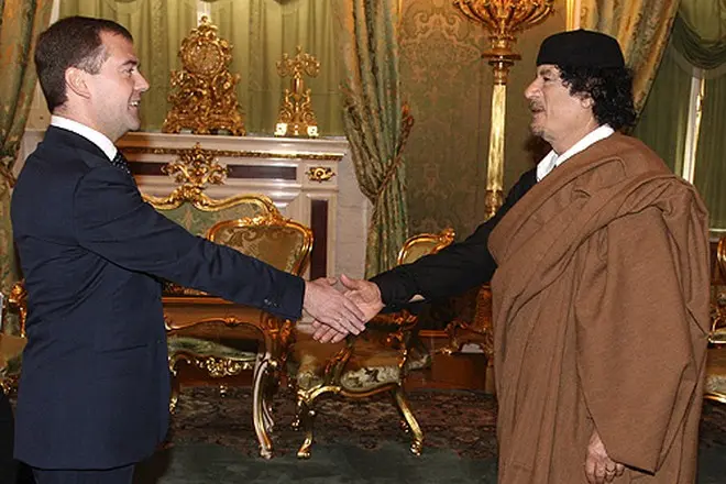 Muammar Gaddafi dhe Dmitri Medvedev