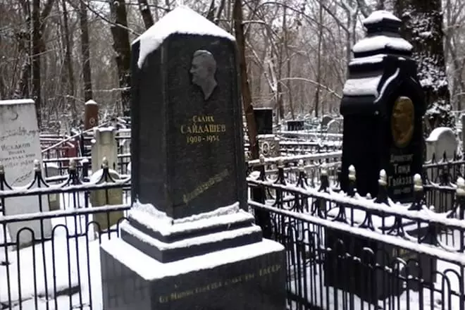 Kuburan Saliha Saydashev