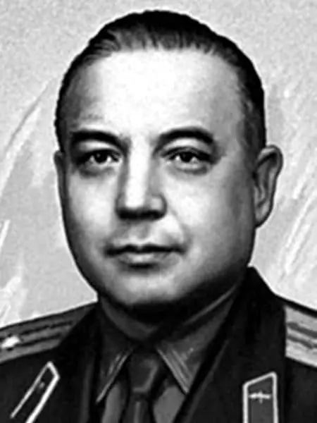 Musa Gareev - Photo, Biograpiya, Personal nga Kinabuhi, hinungdan sa pagkamatay, bayani sa USSR