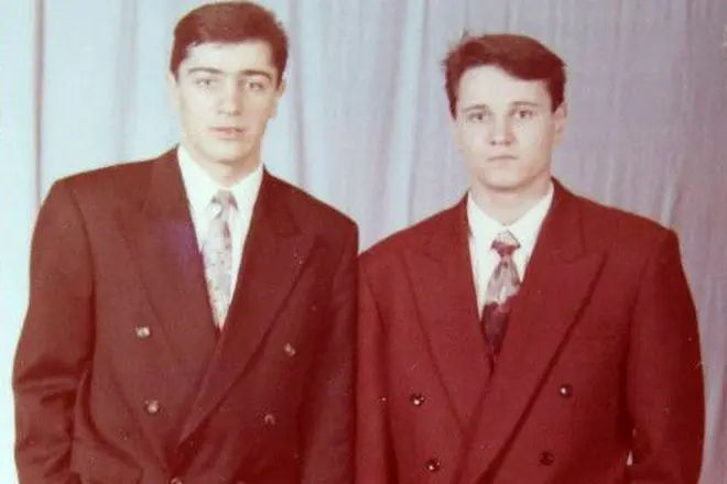دمتری alenichev اور ان کے بھائی Andrei.