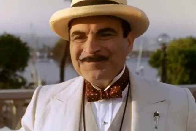David land i rollen som Erkulya Poirot