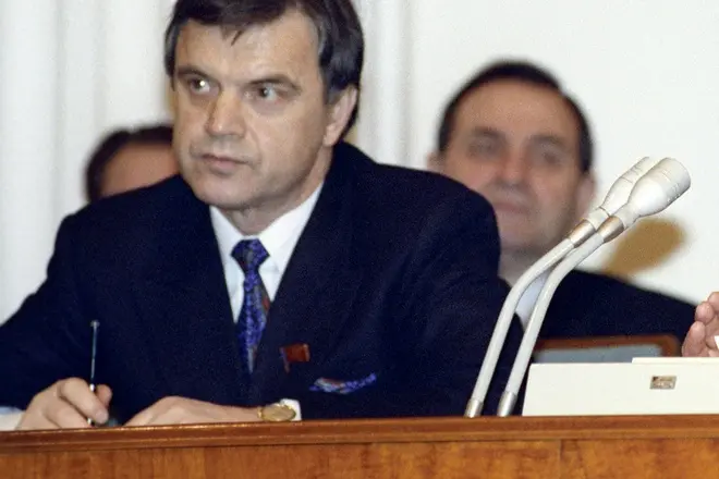 政治家Ruslan Khasbulatov.