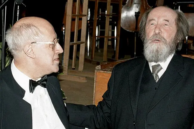 Mstislav Rostropovich ve Alexander Solzhenitsyn