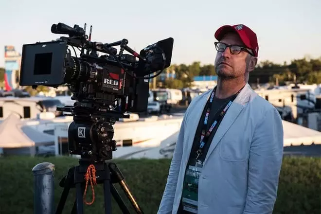 Director Stephen GODBERG
