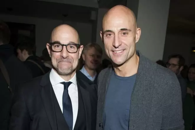 Stanley Tucci dan Mark Strong