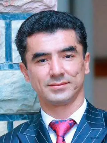 Abdulla Kurbon - Fotó, életrajz, személyes élet, dalok, hírek 2021