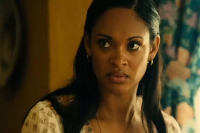 Cynthia Addai Robinson yn 'e film "Colombiaca"