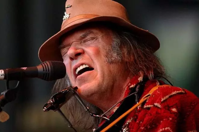 Neil Young na pódiu