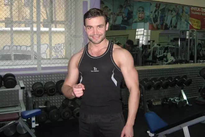Peter Zakharov en el gimnasio