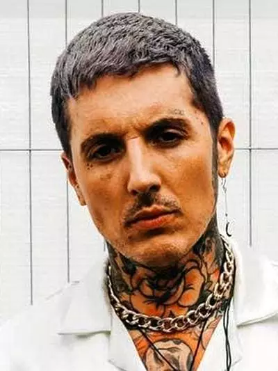 Oliver Sykes - fotos, músicas, biografia, vida pessoal, notícias 2021