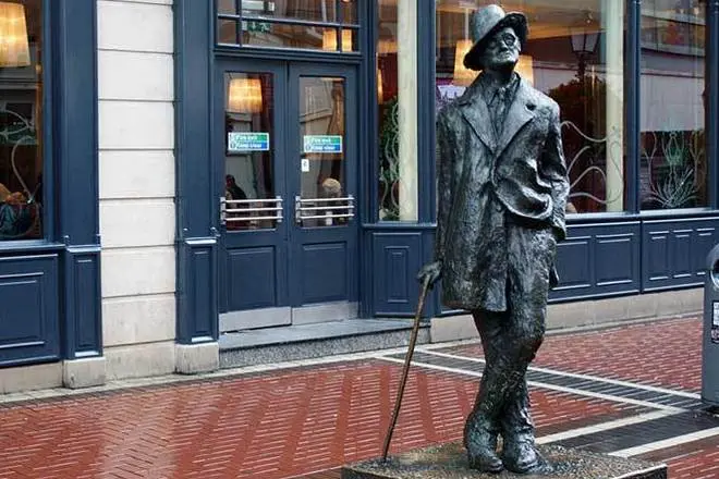 Monument James Joy Joyce ໃນ Dublin