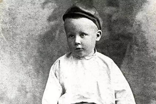 Nikolay Zabolotsky in die kinderjare