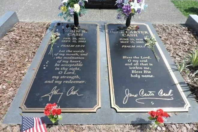 قبر جوني كاش و جون كارتر