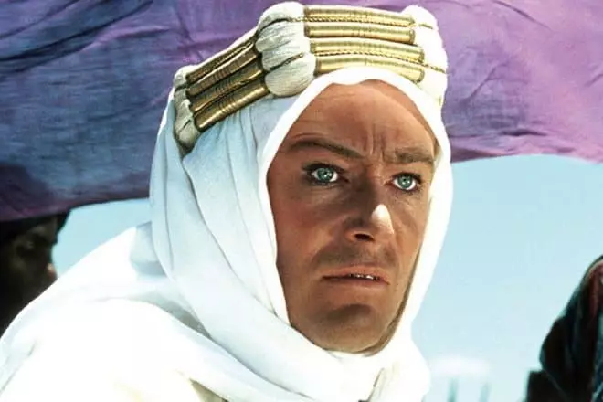 Peter O'toule ໃນຮູບເງົາເລື່ອງ "Lawrence Arabian"