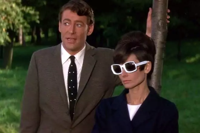 Peter O'Toull și Audrey Hepburn în filmul "Cum să fure milioane"