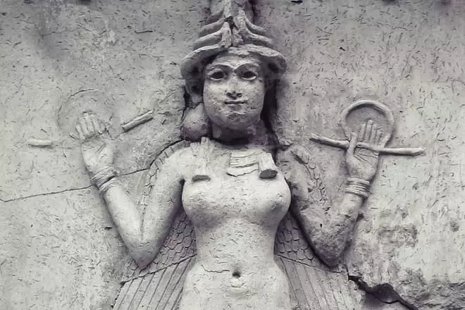 ChirissSdess Ishtar