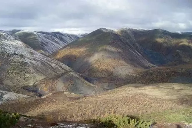 Mountain Ridge Jugjur