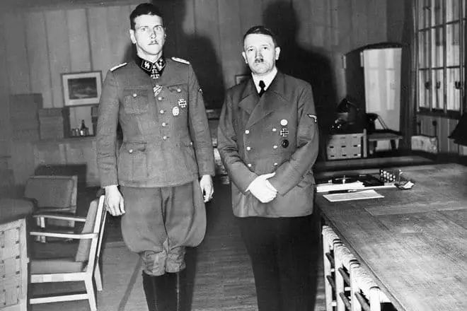 Otto Smeal en Adolf Hitler