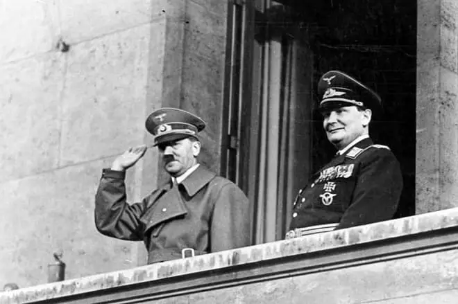 Херман Геринг и Адолф Хитлер