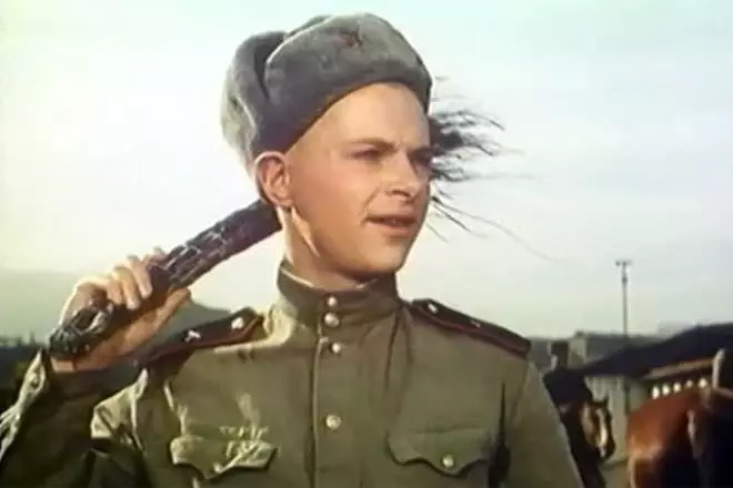 Ivan Brovkin dalam pakaian seragam tentera