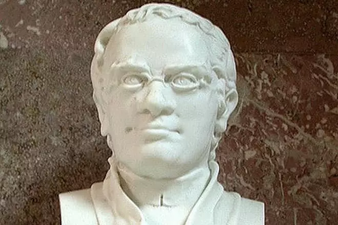 Gregor Mendel bustoa