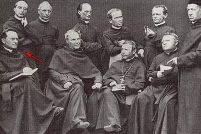Gregor Mendel dina biara di Brunne dina awal taun 1860s