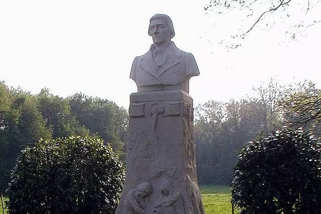 Monument to Jean-Batista Lamb