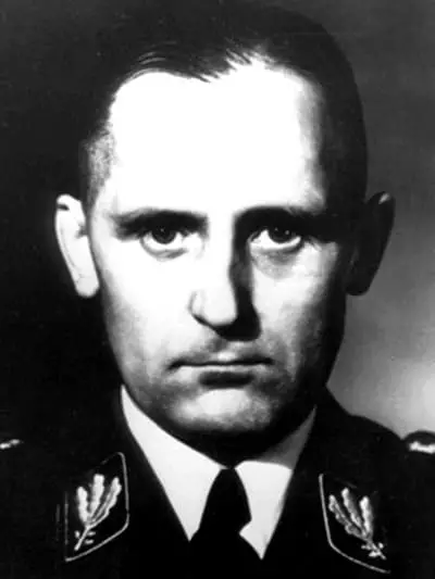 Heinrich muller - biography, linepe tsa Gestapo, tsa motho, sesosa sa lefu