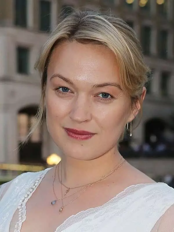 Sofia mil - biografi, pilem, kahirupan pribadi, poto 2021