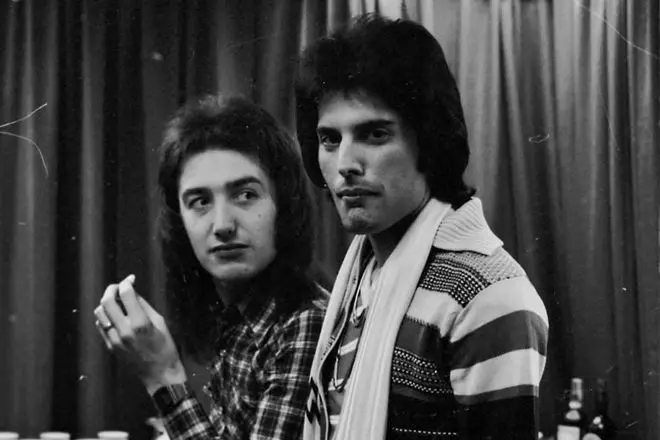 John Dicon i Freddie Mercury
