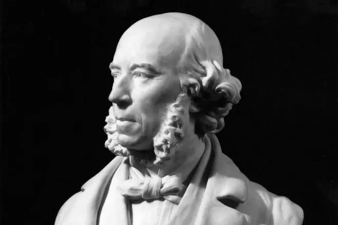 Bust Herbert Spencer