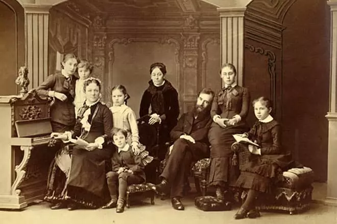 Pavel Tretyakov s obitelji