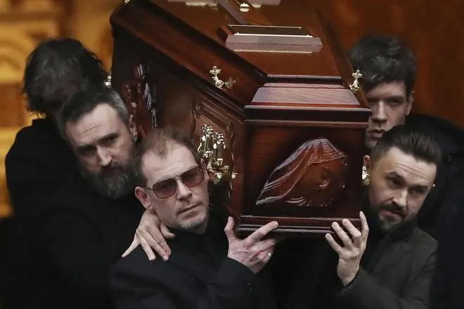 Pemakaman dolores o'riordan pada tahun 2018