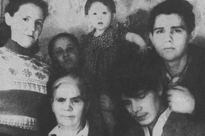 Benedikt Erofeev sa porodicom