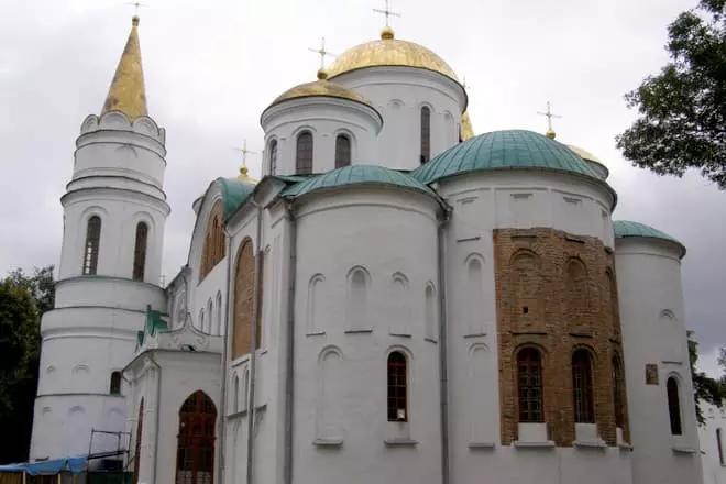 Spasitel Preobrazhensky katedrála v Chernigov, ve kterém Igor Svyatoslavich je pohřben