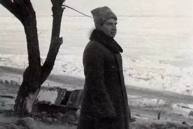 Vasily Chuikov katika Stalingrad mwaka 1942.