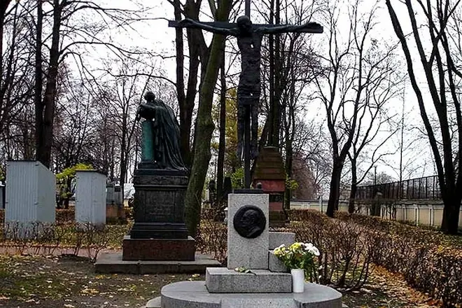 Grave George Tovstonogov.