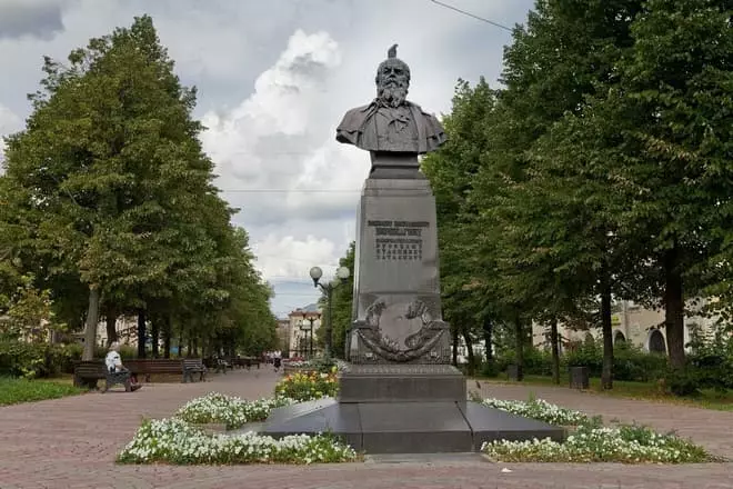 Vasily Vereshchagin에 대한 기념물