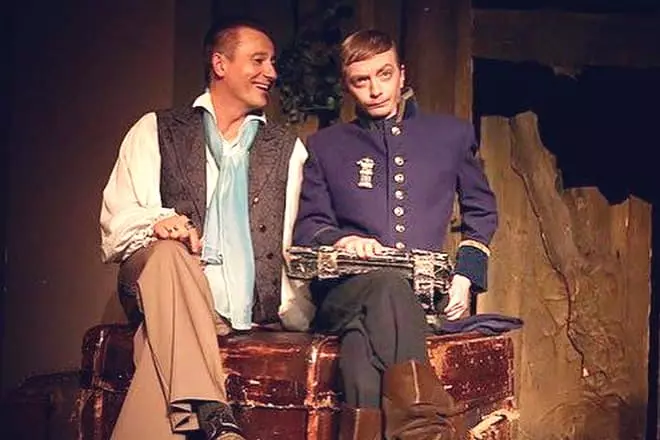 Oleg Menshikov i Anton Kolesnikov na kazališnoj sceni