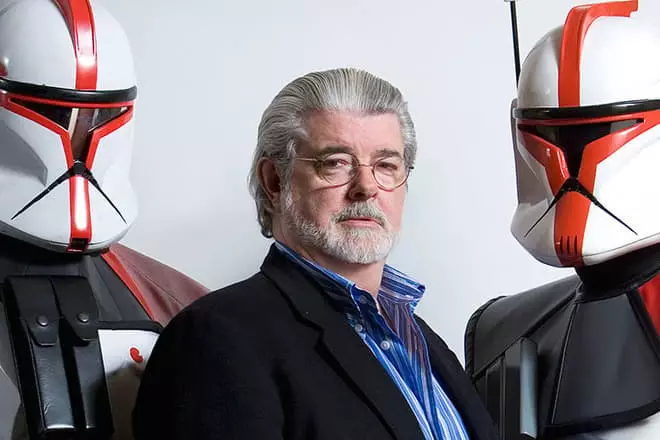 Giám đốc George Lucas.