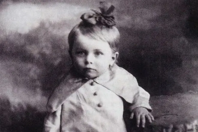 Lyudmila在童年时期的任性