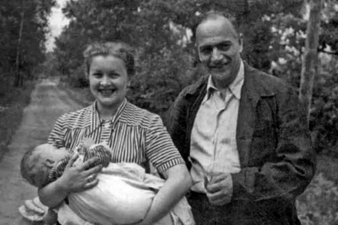 Lyudmila Telikovskaya与Karo Alabyan和儿子