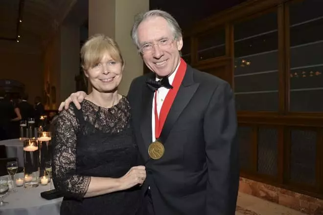 Ian Maluen i la seva esposa Annalen Macafi